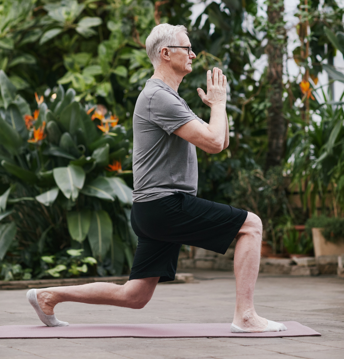 Os benefícios do Vinyasa Flow Yoga, agora em Matosinhos